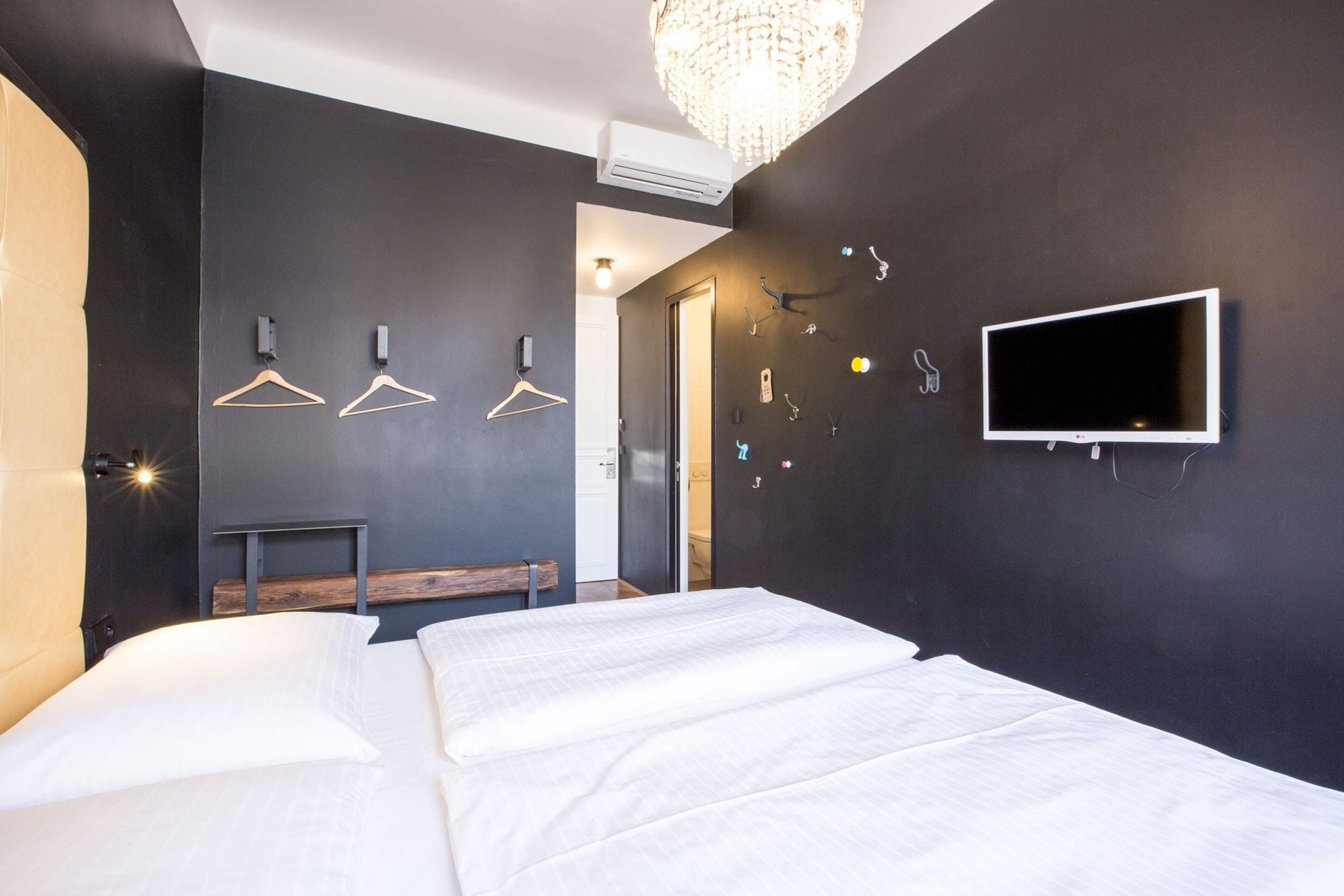 Sophie'S Hostel Prag Dış mekan fotoğraf