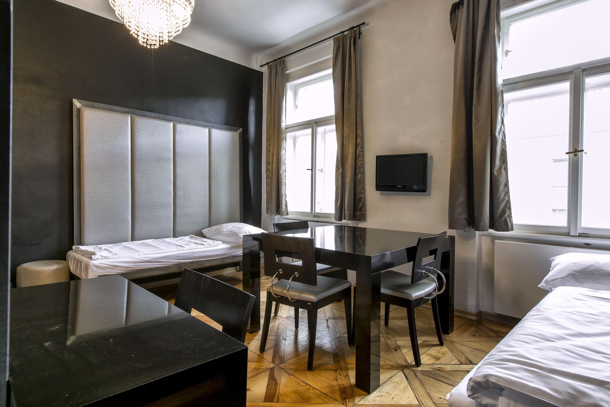 Sophie'S Hostel Prag Dış mekan fotoğraf