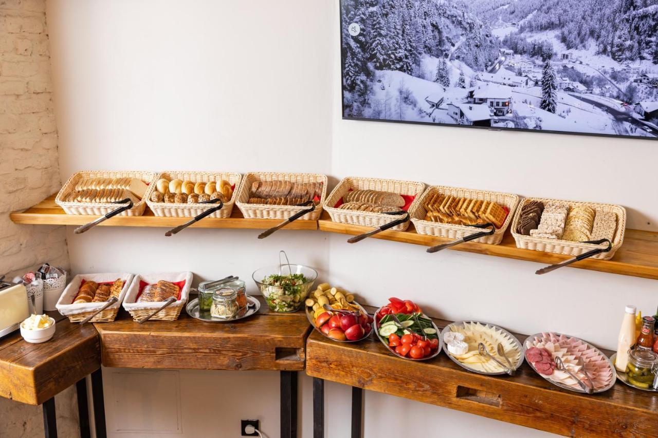 Sophie'S Hostel Prag Dış mekan fotoğraf
